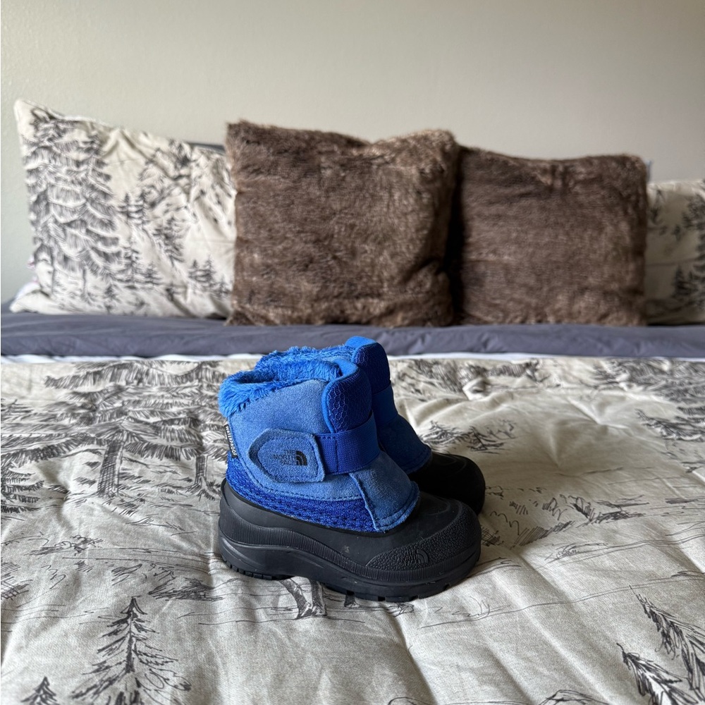 The North Face Alpenglow Toddler Boot